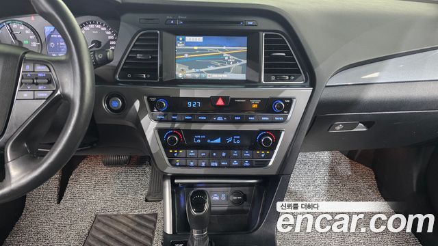 Hyundai Sonata 2017 — photo 19