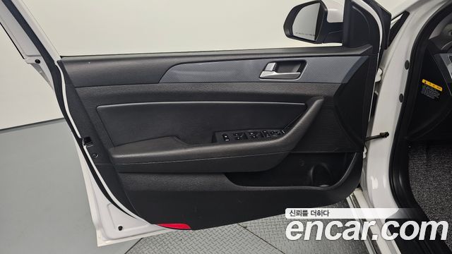Hyundai Sonata 2017 — photo 14