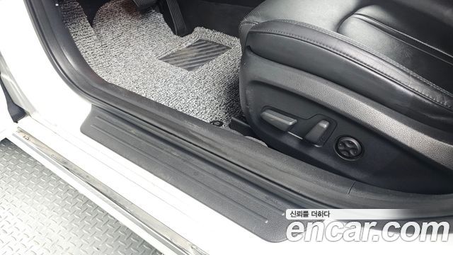 Hyundai Sonata 2017 — photo 28