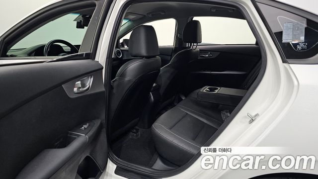 Kia K3 2022 — photo 18