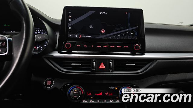 Kia K3 2022 — photo 20