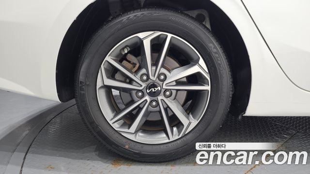 Kia K3 2022 — photo 25