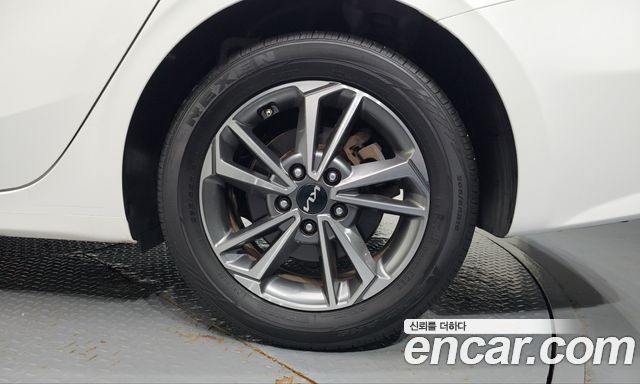Kia K3 2022 — photo 7