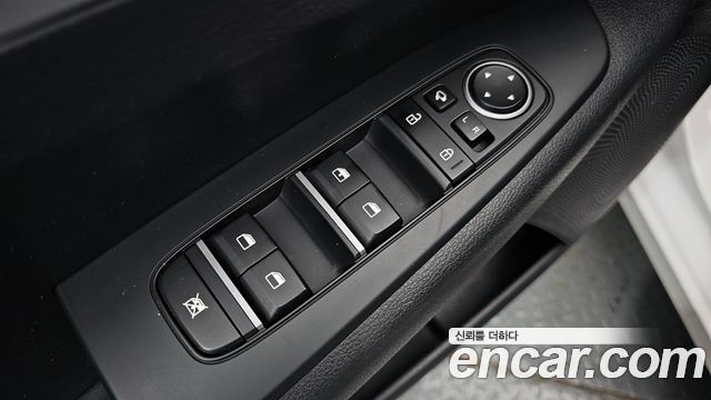 Kia K3 2022 — photo 30
