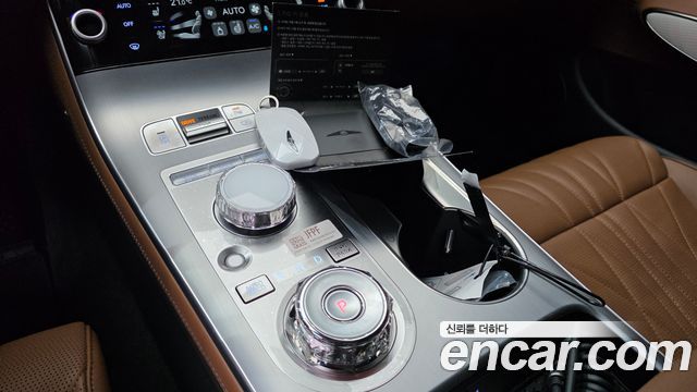 Genesis GV70 2027 — photo 12