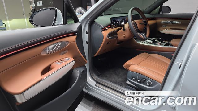 Genesis GV70 2027 — photo 13