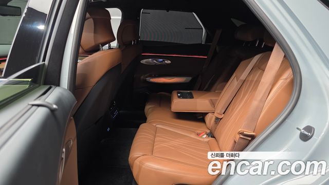 Genesis GV70 2027 — photo 18