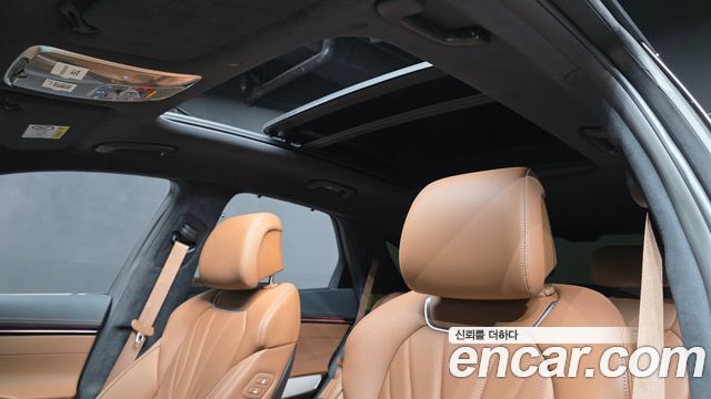 Genesis GV70 2027 — photo 25