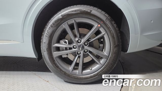 Genesis GV70 2027 — photo 7