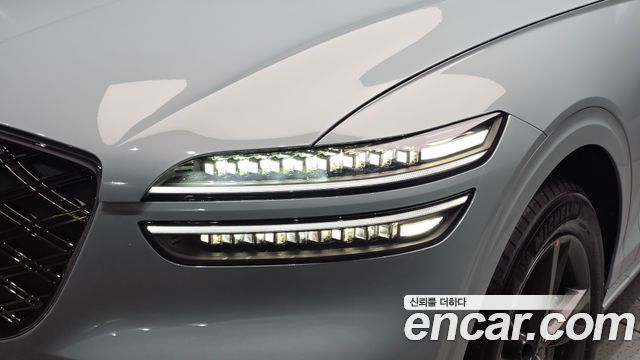 Genesis GV70 2027 — photo 8