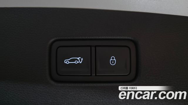Genesis GV70 2027 — photo 32
