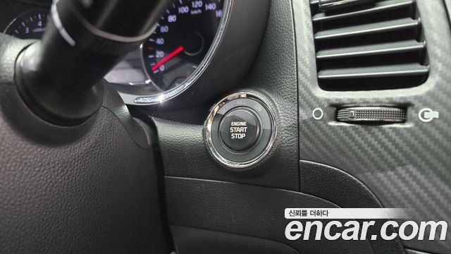 Kia K3 2015 — photo 24