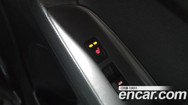 Kia K3 2015 — photo 25