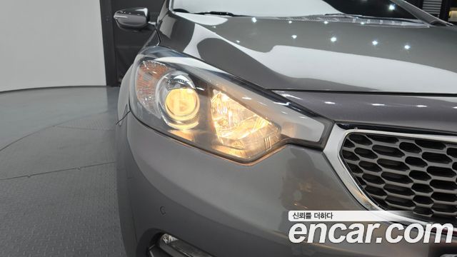 Kia K3 2015 — photo 8