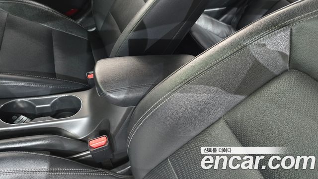 Kia K3 2015 — photo 27