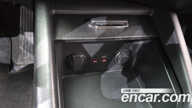 Kia K3 2015 — photo 30