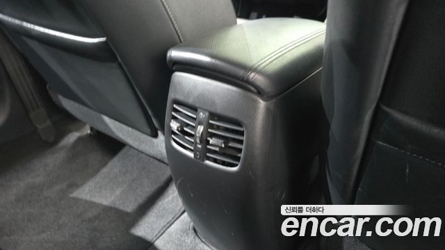 Kia K3 2015 — photo 31