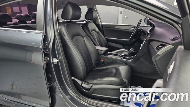 Hyundai Sonata 2019 — photo 12