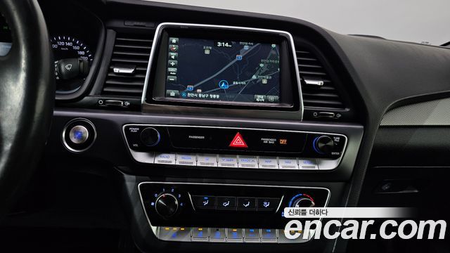 Hyundai Sonata 2019 — photo 16