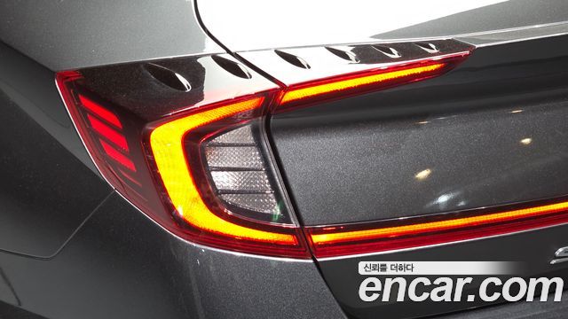 Hyundai Sonata 2020 — photo 9