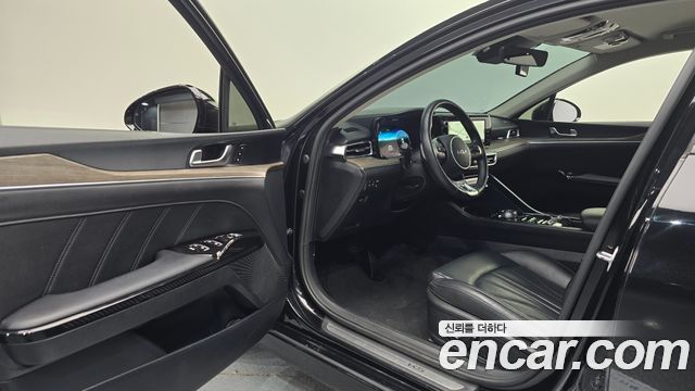 Kia K5 2023 — photo 13