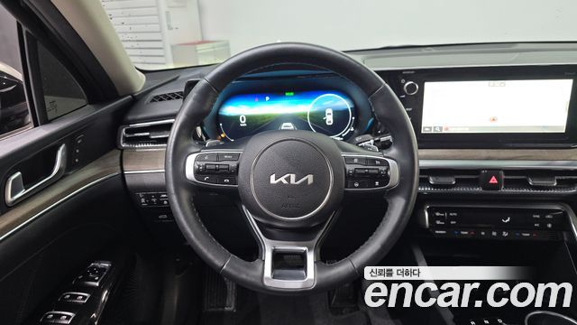 Kia K5 2023 — photo 20