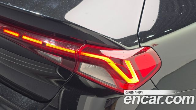 Kia K5 2023 — photo 9