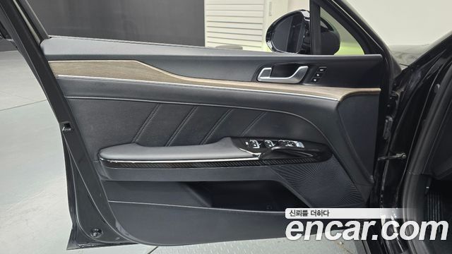 Kia K5 2023 — photo 14