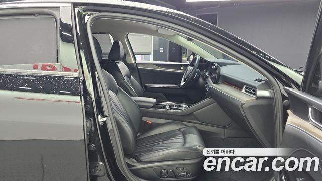 Kia K5 2023 — photo 16