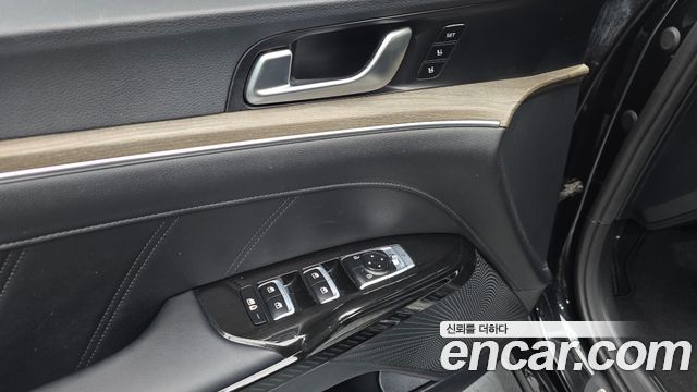 Kia K5 2023 — photo 27
