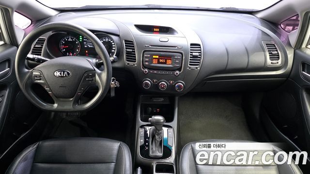 Kia K3 2018 — photo 10