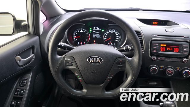 Kia K3 2018 — photo 19