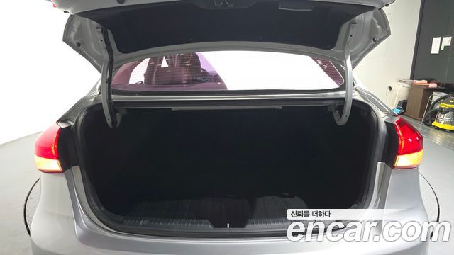 Kia K3 2018 — photo 26