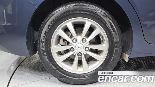 Hyundai AVANTE 2019 — photo 5