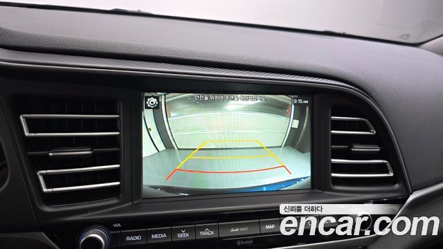 Hyundai AVANTE 2019 — photo 22