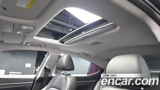 Hyundai AVANTE 2019 — photo 23
