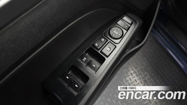 Hyundai AVANTE 2019 — photo 30