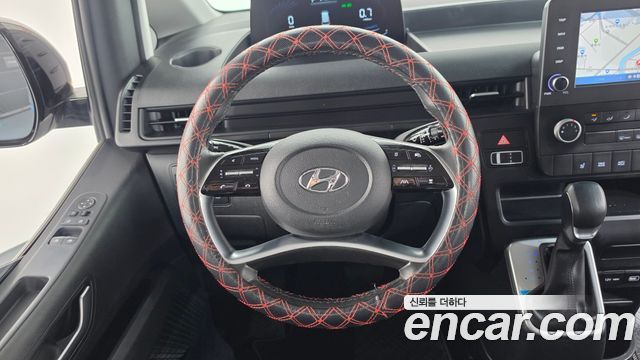 Hyundai Staria 2022 — photo 13