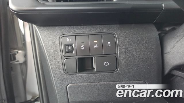 Hyundai Staria 2022 — photo 17