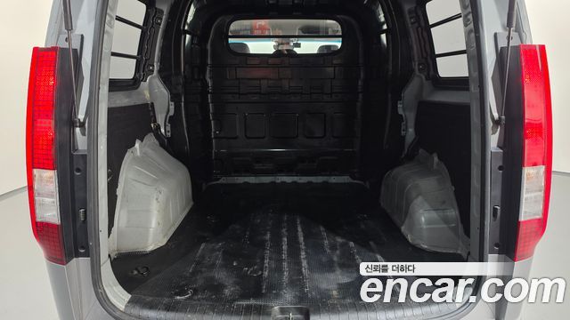 Hyundai Staria 2022 — photo 20