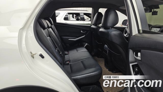 KG Mobility KORANDO 2018 — photo 18