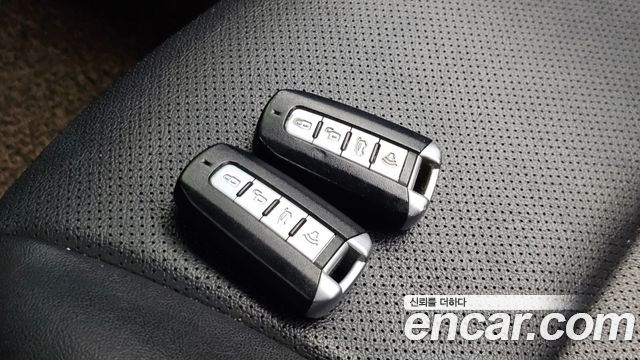 KG Mobility KORANDO 2018 — photo 32