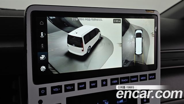 Hyundai Staria 2025 — photo 12