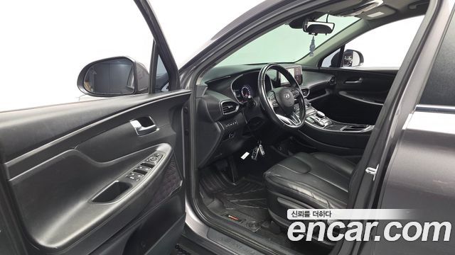 Hyundai Santafe 2023 — photo 13