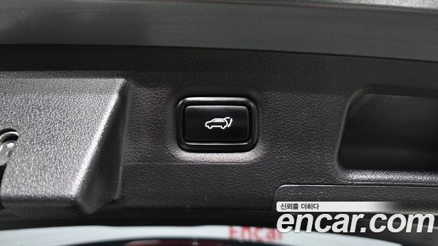 Hyundai Santafe 2023 — photo 27