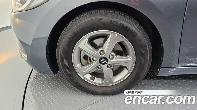 Hyundai AVANTE 2018 — photo 5