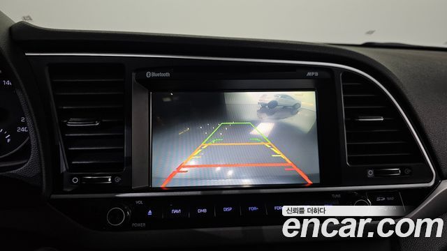 Hyundai AVANTE 2018 — photo 20