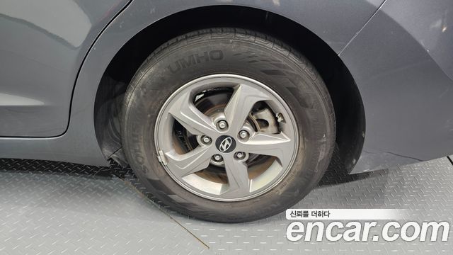 Hyundai AVANTE 2018 — photo 7
