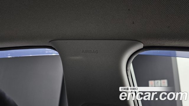 Hyundai AVANTE 2018 — photo 31