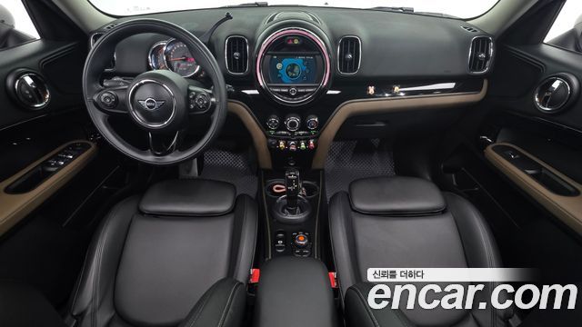 Mini Countryman 2019 — photo 10